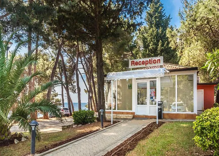 Plava Laguna Park za odmor 3*