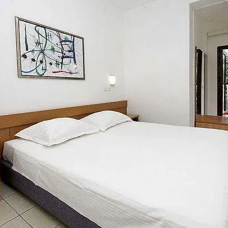 Plava Laguna 3*
