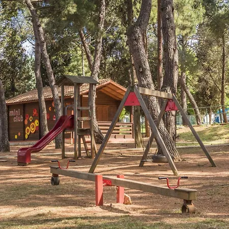 Tatil parkı Plava Laguna